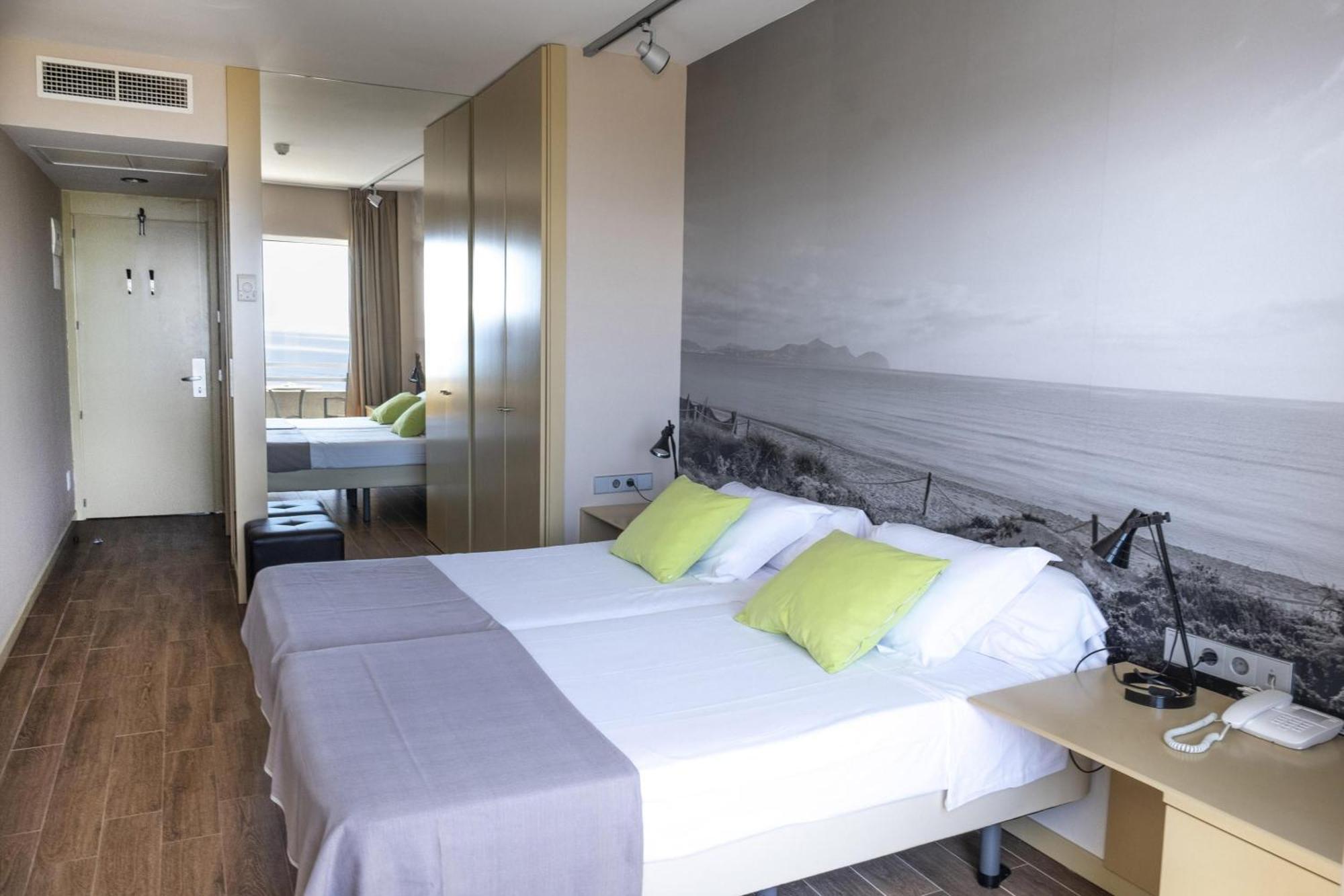 Eix Platja Daurada Hotel & Spa Кан Пикафорт Экстерьер фото