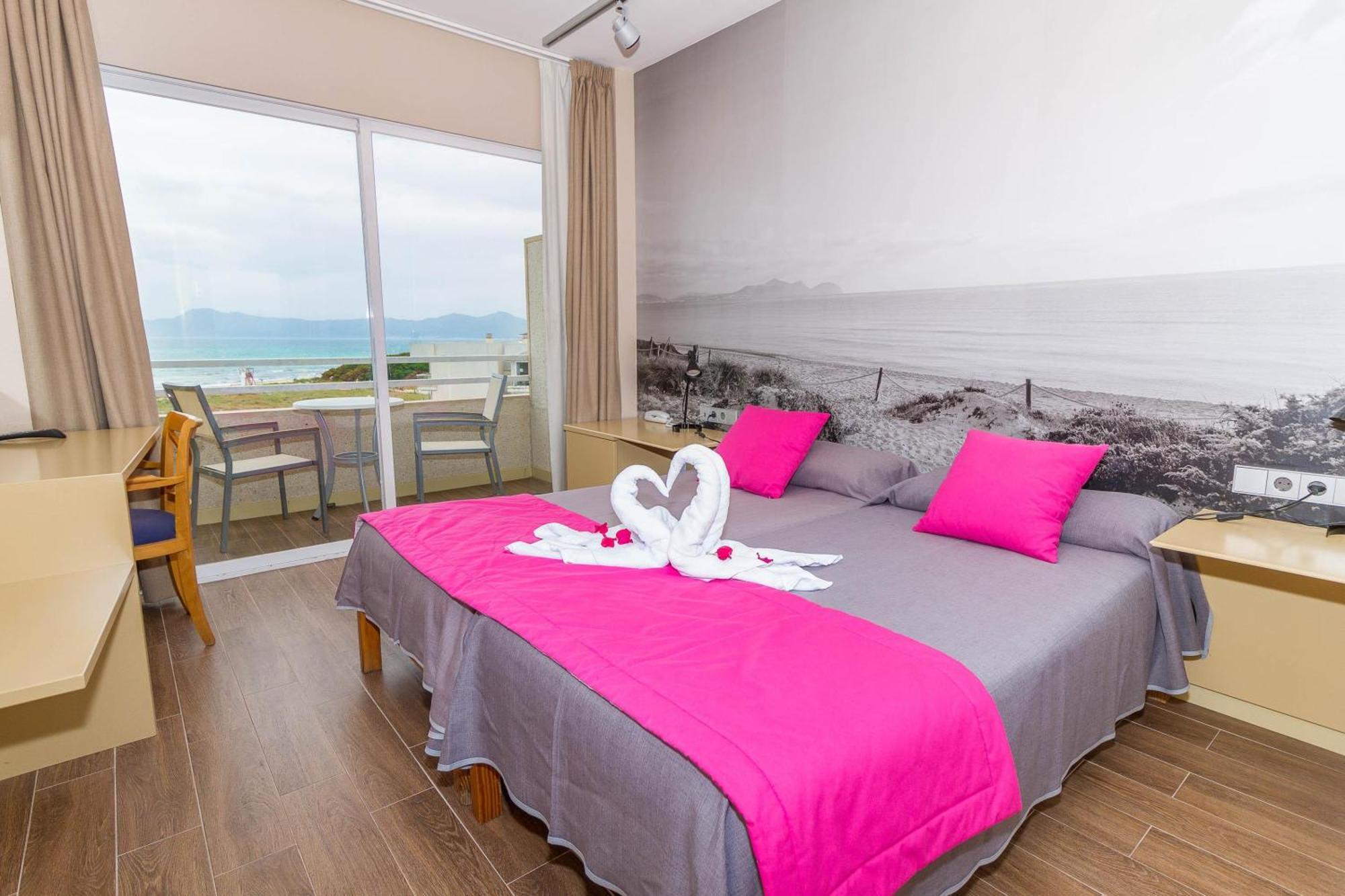 Eix Platja Daurada Hotel & Spa Кан Пикафорт Экстерьер фото